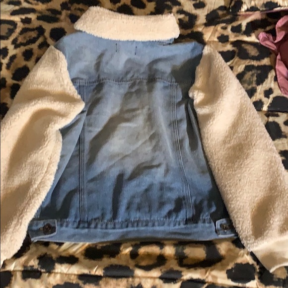 Jean jacket - Picture 3 of 3